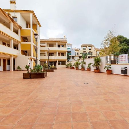 Atico Con Terraza-Solarium Y Piscina 4-6 Personas Wifi A/C Apartment Roda Bagian luar foto